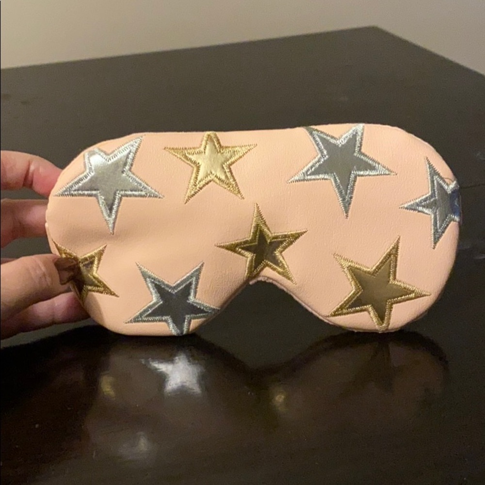 Free People & Understated Leather cooling mask